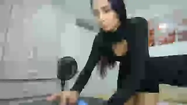 conni f00x online show from 12.16.24