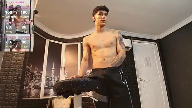 Cristopher23  online show from 01.08.25