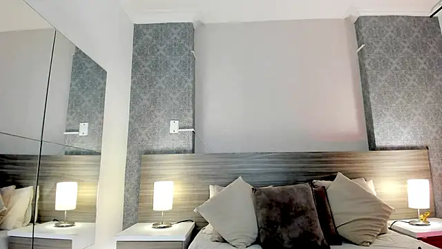 Mistyca online show from 10.15.25