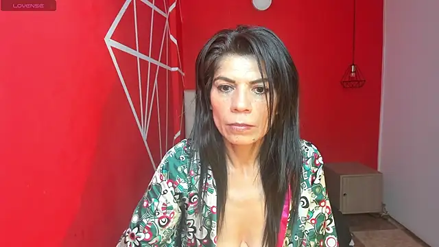 Snapshot of WandaMilf_ chatting on 12.11.24 WandaMilf online show from 12.11.24