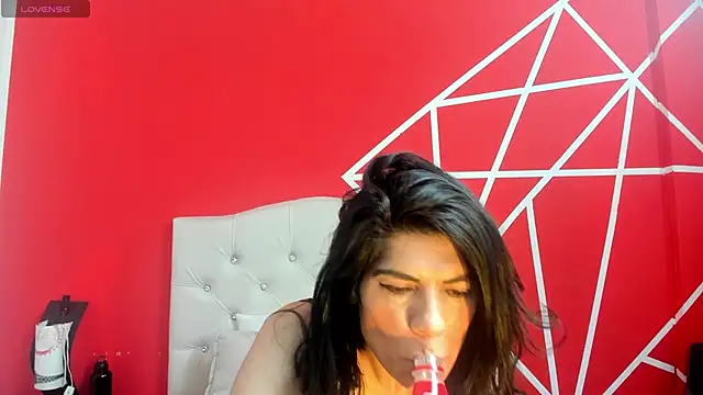 Snapshot of WandaMilf_ chatting on 01.22.25 WandaMilf online show from 01.22.25