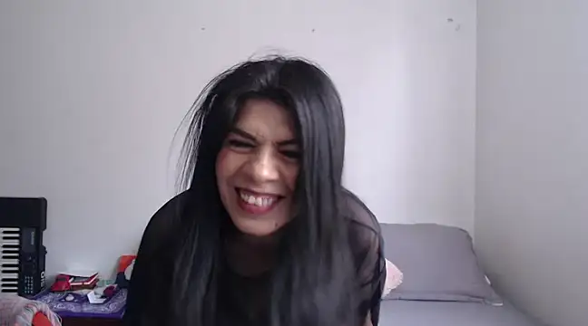 Snapshot of WandaMilf_ chatting on 03.08.25 WandaMilf online show from 03.08.25
