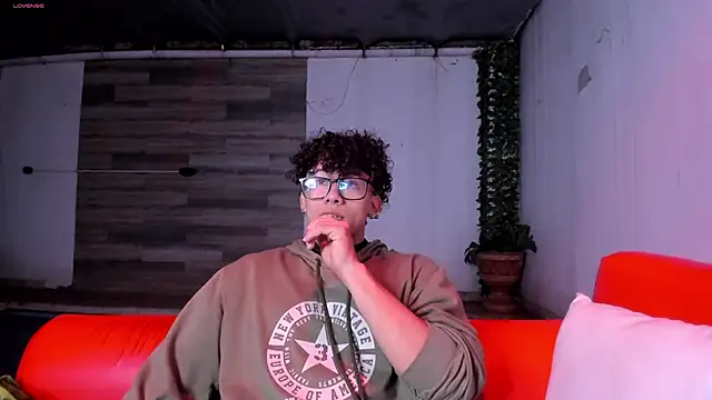 AkazaBoy  online show from 03.15.26