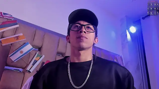 AkazaBoy  online show from 06.14.26