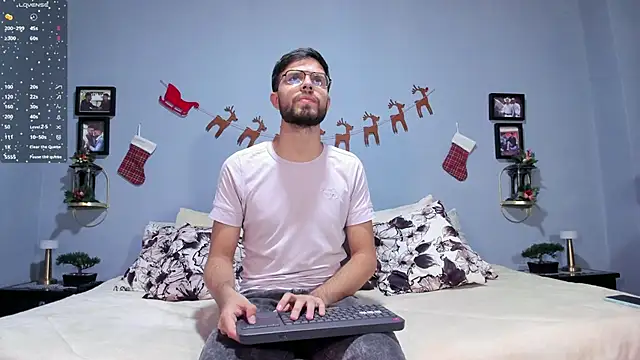 Snapshot of ETHAN_ADAM chatting on 12.07.24 ETHAN ADAM online show from 12.07.24