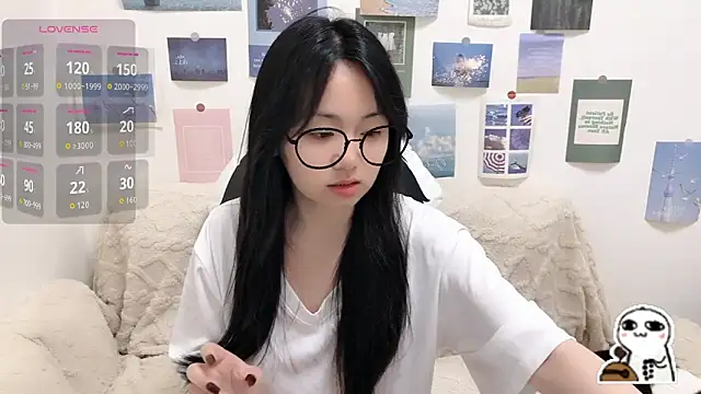 Snapshot of LiLiYbaby chatting on 02.09.26 LiLiYbaby online show from 02.09.26