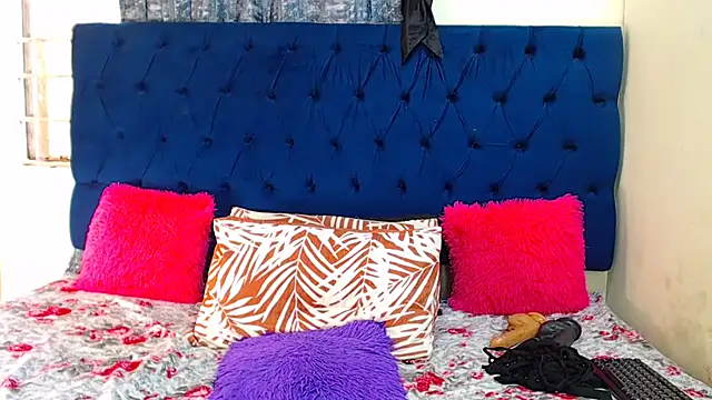 MelaninBear online show from 10.03.25