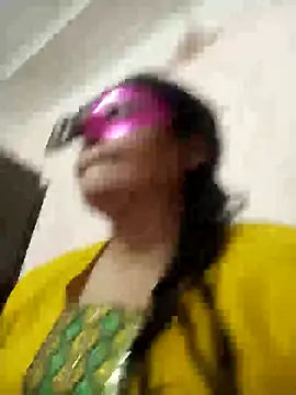 Snapshot of Punjabi_beauty123 chatting on 02.13.25 Punjabi beauty123 online show from 02.13.25