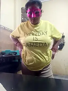 Snapshot of Punjabi_beauty123 chatting on 02.23.25 Punjabi beauty123 online show from 02.23.25