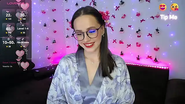 Emillias online show from 03.19.25