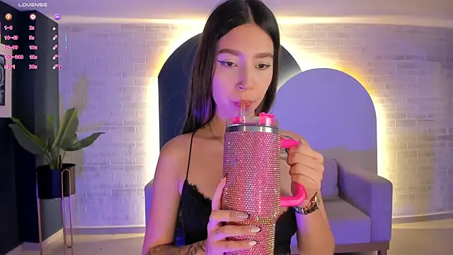 TaraLawrence online show from 11.29.25