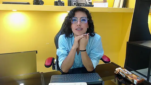 LeeThompson  online show from 12.19.24