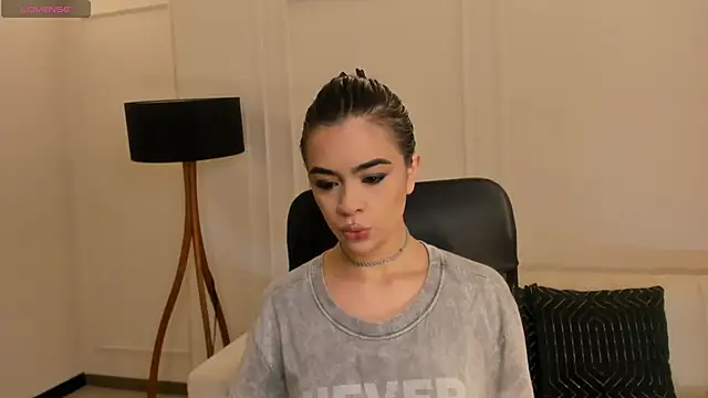 AlanaCraft online show from 10.18.25