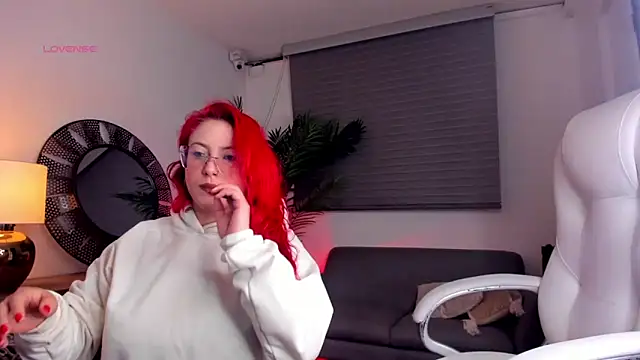 Snapshot of miss_julietaa chatting on 03.20.25 miss julietaa online show from 03.20.25