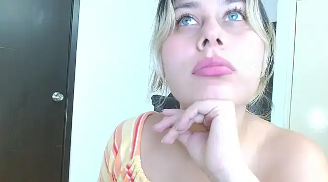 Snapshot of pamela_fox03 chatting on 02.22.25 pamela fox03 online show from 02.22.25