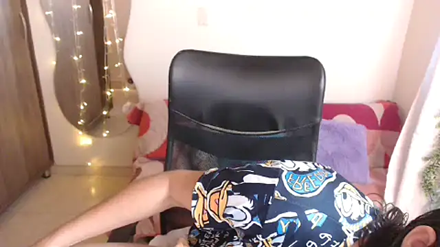 LUCY LI online show from 01.11.25