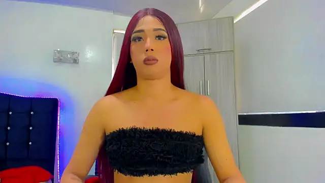 Hellen moons   online show from 09.22.25