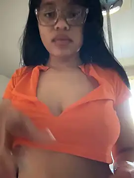 Snapshot of afavoredangel chatting on 02.11.26 afavoredangel online show from 02.11.26