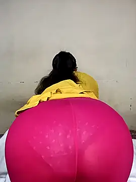 Snapshot of Hot_Bhabi08 chatting on 09.26.25 Hot Bhabi08 online show from 09.26.25