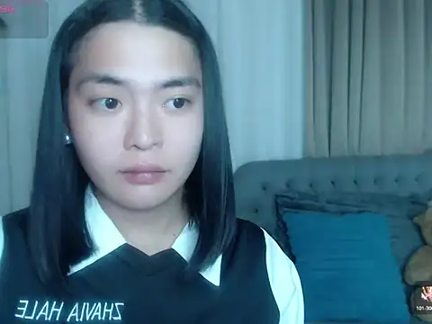 zhaviahale21 online show from 06.24.26
