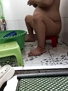 Mimi18x online show from 03.14.25