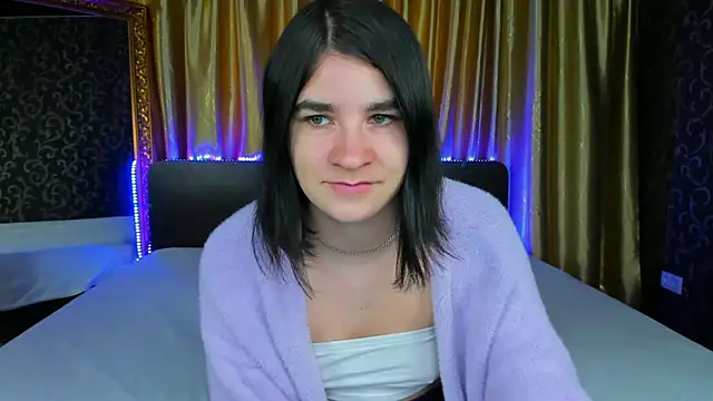  Polly Love  online show from 10.01.25