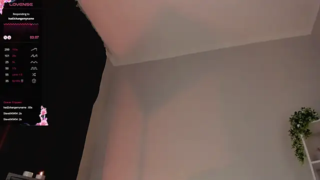 Lili Roze  online show from 01.08.25