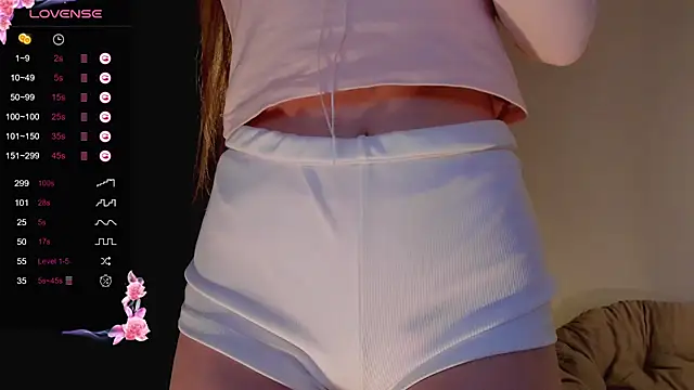 Lili Roze  online show from 02.25.25