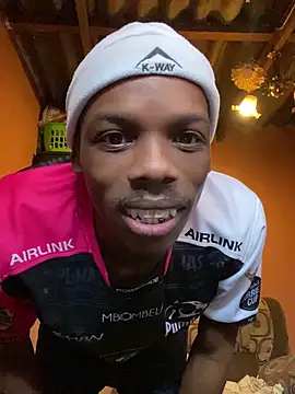 Snapshot of skyfall200 chatting on 09.23.25 skyfall200 online show from 09.23.25