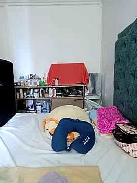 KimPielCanela online show from 03.10.25