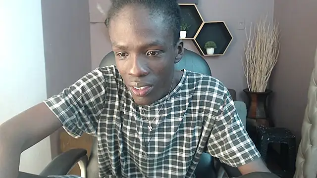 Snapshot of chombo_ath chatting on 01.07.25 chombo ath online show from 01.07.25