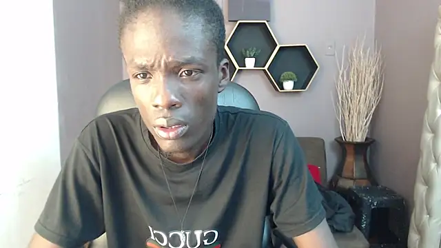 Snapshot of chombo_ath chatting on 01.09.25 chombo ath online show from 01.09.25