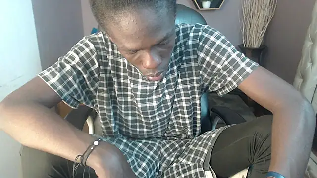 Snapshot of chombo_ath chatting on 01.20.25 chombo ath online show from 01.20.25