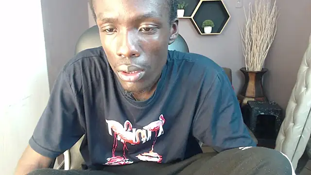 Snapshot of chombo_ath chatting on 02.01.25 chombo ath online show from 02.01.25