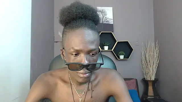 Snapshot of chombo_ath chatting on 02.17.25 chombo ath online show from 02.17.25