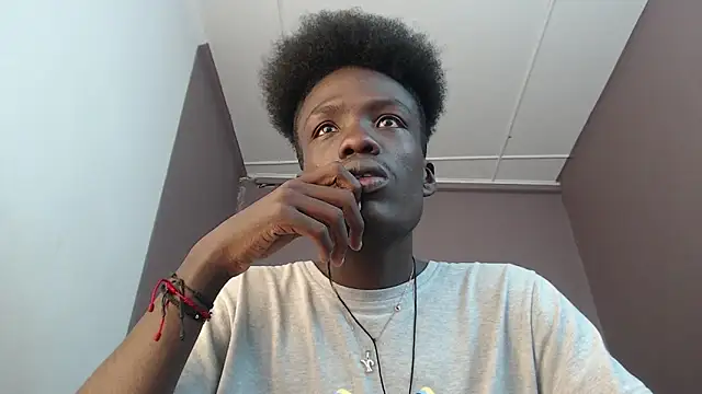 Snapshot of chombo_ath chatting on 03.03.25 chombo ath online show from 03.03.25