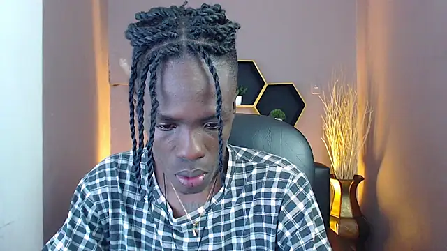 Snapshot of chombo_ath chatting on 03.17.25 chombo ath online show from 03.17.25