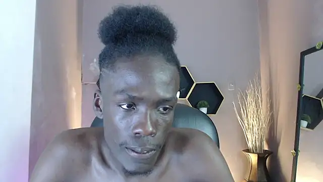 Snapshot of chombo_ath chatting on 09.15.25 chombo ath online show from 09.15.25
