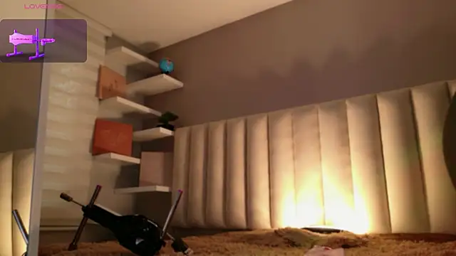 Snapshot of Megan_mooree_ chatting on 12.16.25 Megan mooree online show from 12.16.25