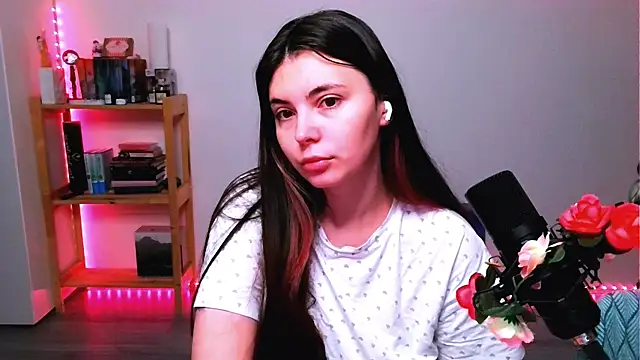 peaachybabe   online show from 10.15.25