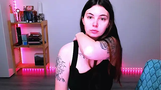 peaachybabe   online show from 10.19.25