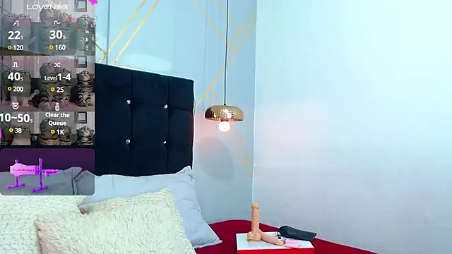 Snapshot of Oliver_king_sex chatting on 01.15.25 Oliver king sex online show from 01.15.25