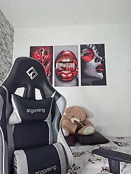 Antonella2 m online show from 11.08.25