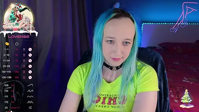 SexyTrixyLove online show from 12.16.24
