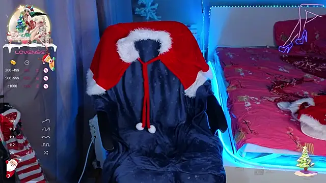 SexyTrixyLove online show from 12.22.24
