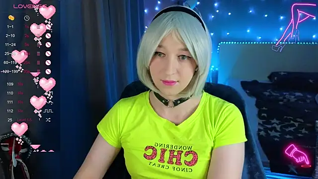 SexyTrixyLove online show from 02.06.25