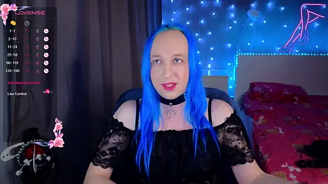 SexyTrixyLove online show from 03.13.25