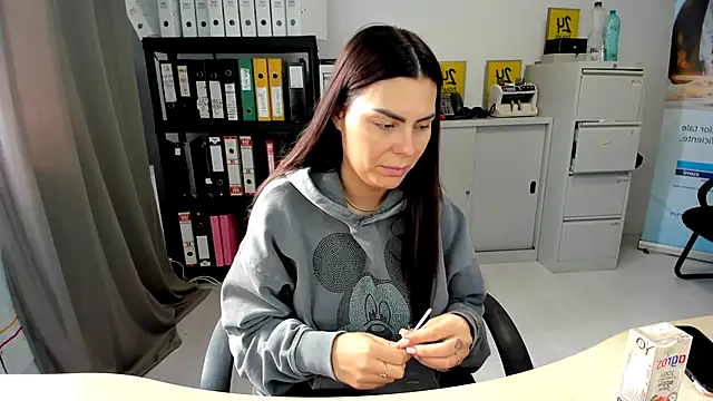 kilenyapatrice online show from 10.14.25