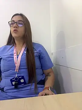 Snapshot of Shianrose chatting on 10.29.25 Shianrose online show from 10.29.25