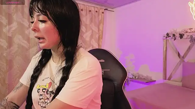 hina tay online show from 03.24.26